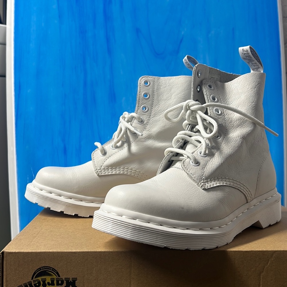 Dr Martens Air Wair boots